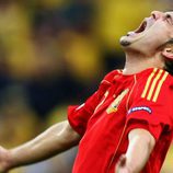 David Villa celebra la victoria de España en la Eurocopa 2008