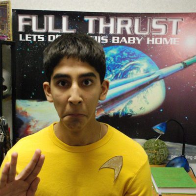 Dev Patel hace de Anwar Kharral en la serie 'Skins'