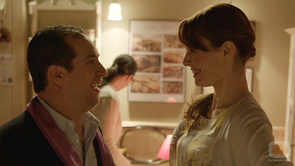 Vicente y Laura en el sexto capítulo de 'Chiringuito de Pepe'