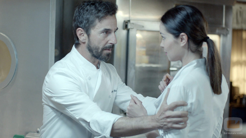 Santi Millán y Dafne Fernández, protagonistas de 'Chiringuito de Pepe'