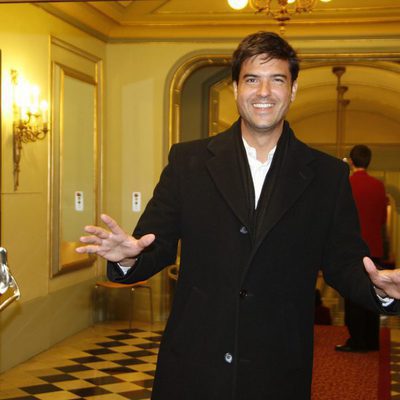 El presentador Javier Estrada en los Ondas 2012
