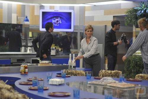 Mercedes Milá en la cocina de 'Gran Hermano 15'
