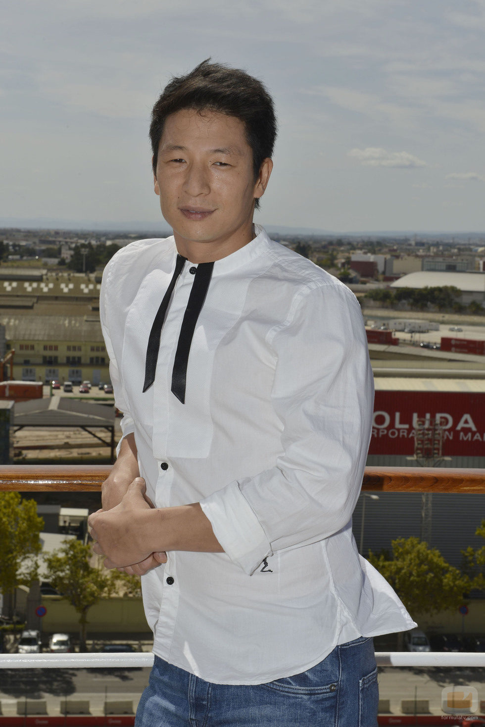 Alberto Jo Lee presenta 'Anclados' en un crucero