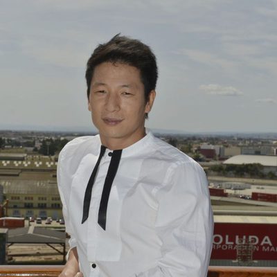 Alberto Jo Lee presenta 'Anclados' en un crucero