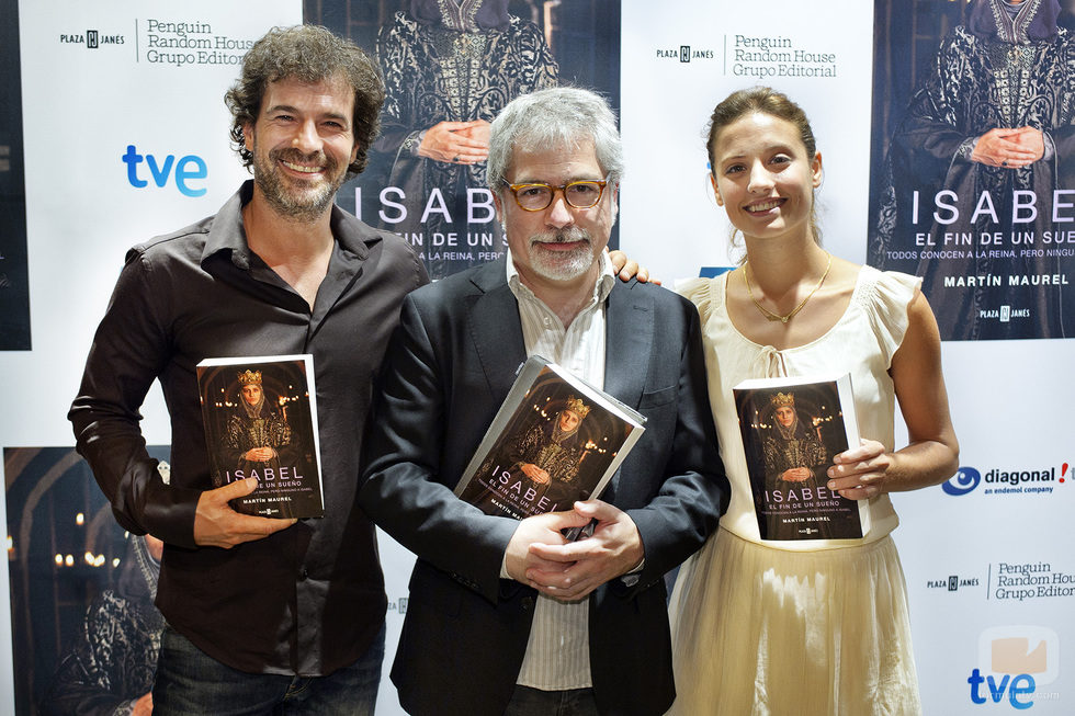 Rodolfo Sancho y Michelle Jenner en la presentación de "Isabel: el fin de un sueño"