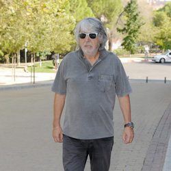 Ricardo Arroyo en el funeral de Pedro Peña