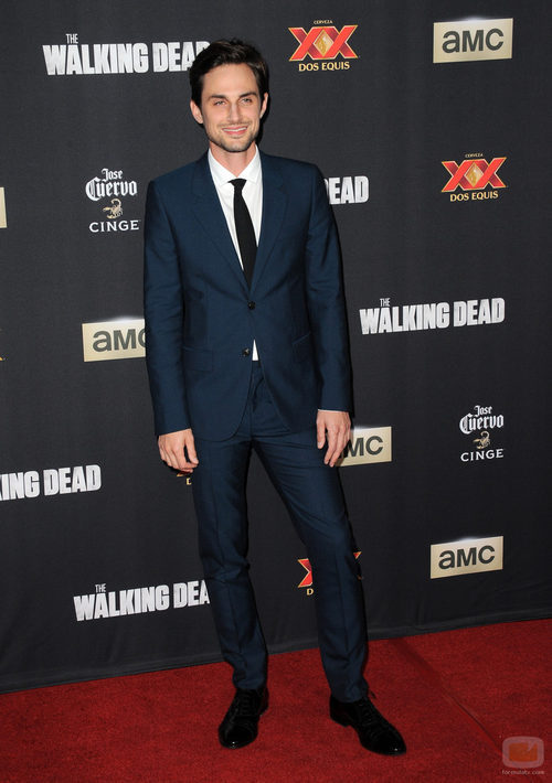 Andrew J. West en el estreno de la 5º temporada de 'The Walking Dead'