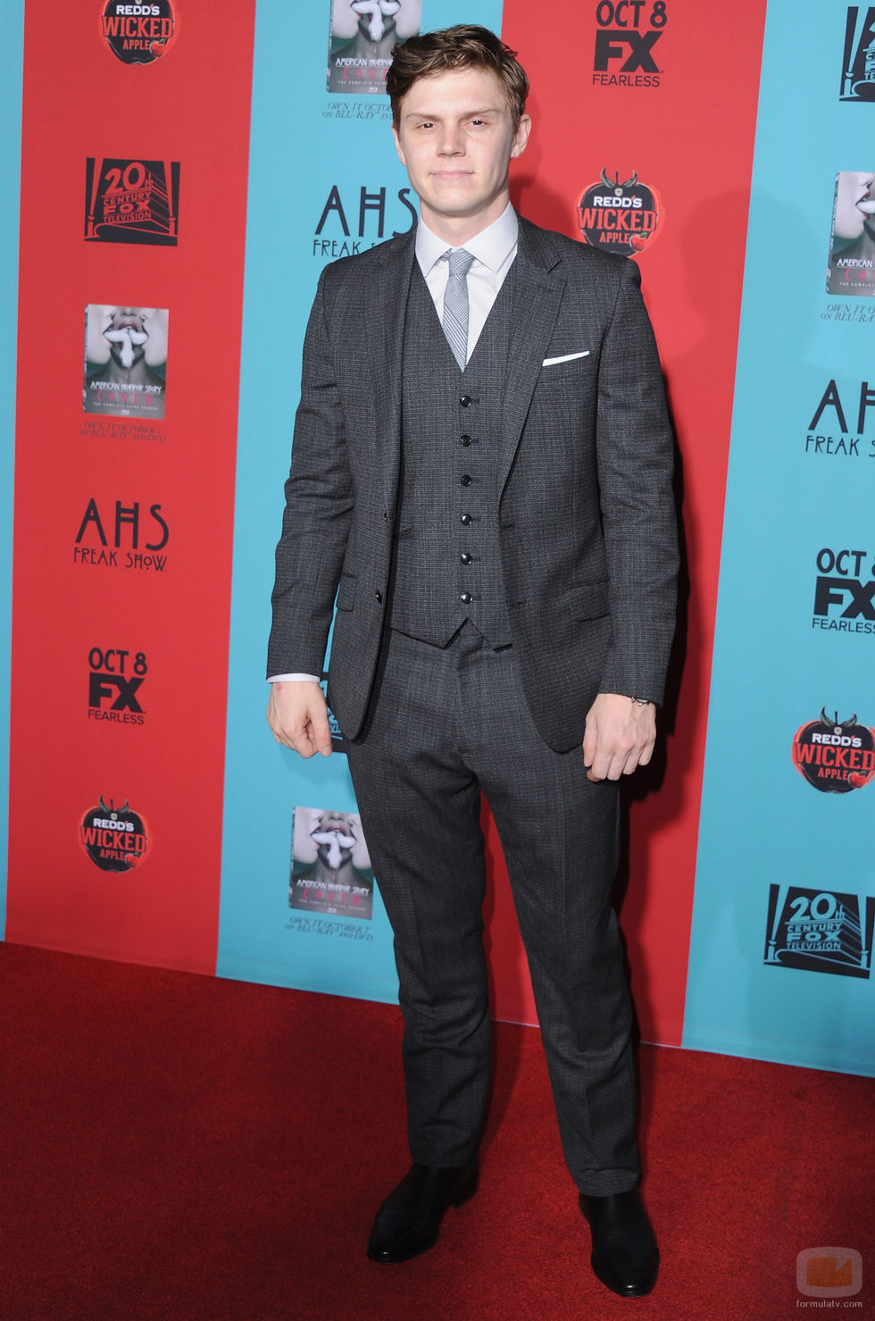Evan Peters en la première de la nueva temporada de 'American Horror Story'