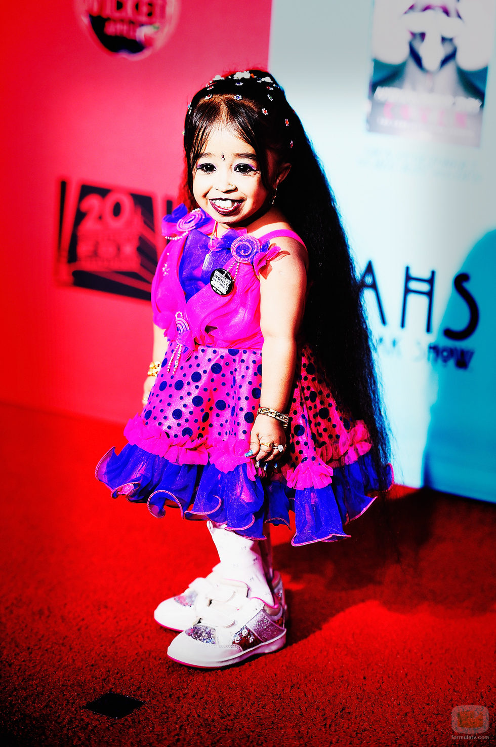 Jyoti Amge en el estreno de la nueva temporada de 'American Horror Story'