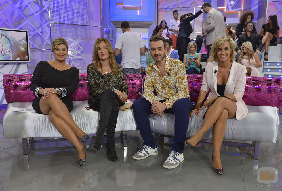 Los colaboradores de '¡Qué tiempo tan feliz!' celebran el 5º aniversario del programa