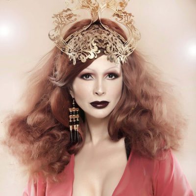 Yurena ya tiene nuevo single: "Around the world"