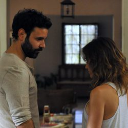 Miquel Fernández es Pablo y Marta Etura es Tania en 'El incidente'