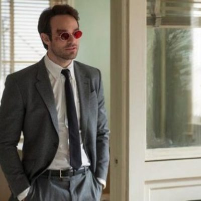 Charlie Cox como Matt Murdock
