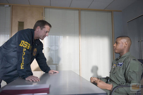 Kiefer Shutherland en '24: Vive otro día'