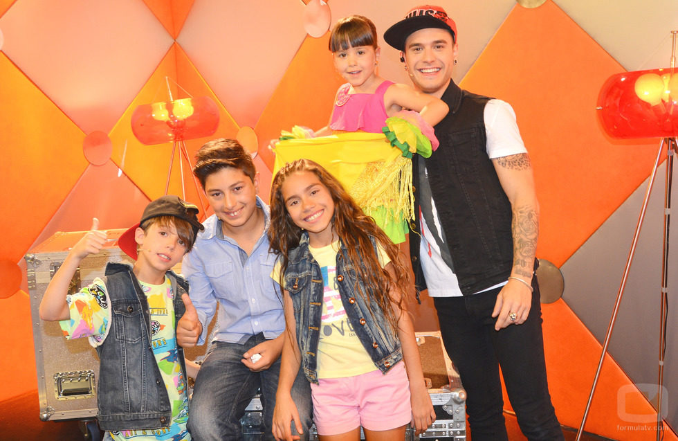 Adrián Rodríguez y 'Los Rebeldes' en 'Pequeños gigantes'