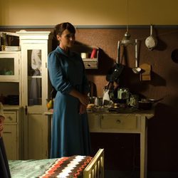 Cecilia Freire, Paula Echevarría y Miguel Ángel Silvestre en 'Velvet'