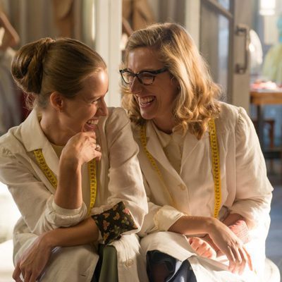 Manuela Vellés es Luisa y Cecilia Freire es Rita en 'Velvet'