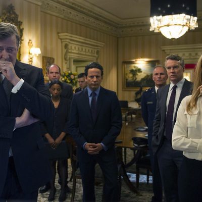 Stephen Fry, Kim Raver y Tate Donovan en '24: Vive otro día'