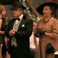 Pedro y Dolores acuden a la fiesta de Francisca en 'El secreto de Puente Viejo'