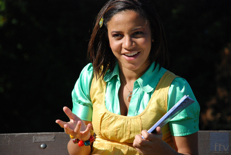 Larissa Wilson es Jal Fazer en 'Skins'