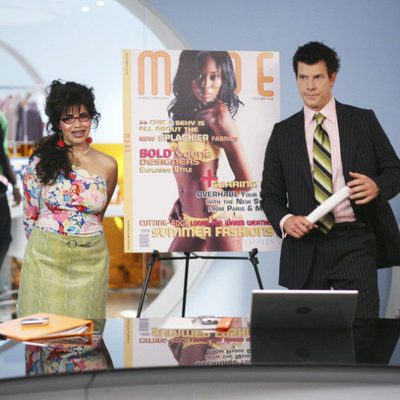 Eric Mabius en una presentación con America Ferrera cambiada de imagen