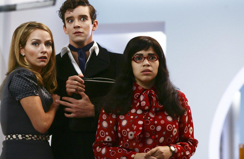 America Ferrera en 'Ugly Betty' con Michael Urie