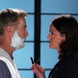 William Petersen y Jorja Fox en el capítulo "Ídolos caídos" de 'CSI: Las Vegas'