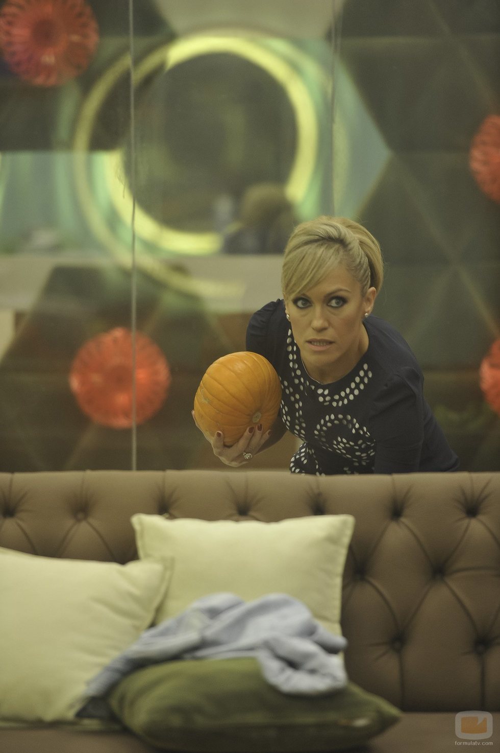 La presentadora Luján Argüelles visita la casa de 'GH 15'