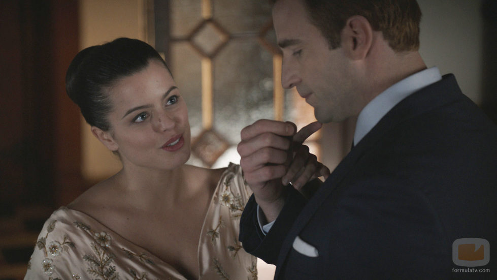 Fernando Gil y Adriana Torrebejano en 'El rey'