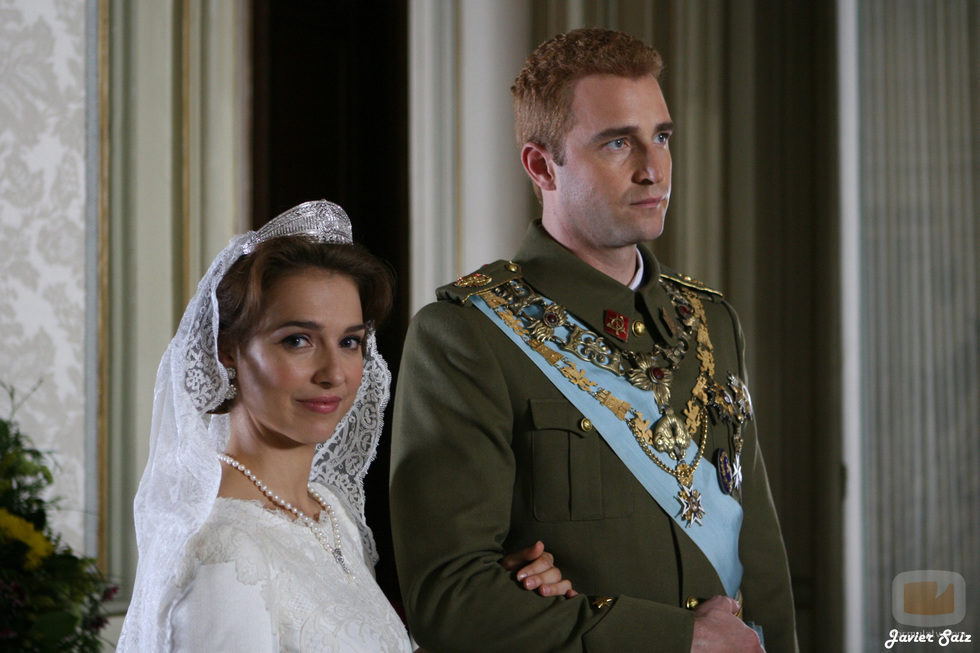 Fernando Gil y Cristina Brondo en el día de su boda en 'El rey'