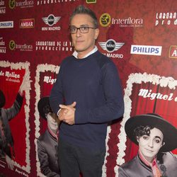 Kiko Kernández en el estreno de la obra de teatro 'Miguel de Molina al desnudo'