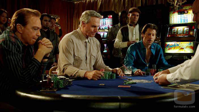 Partida de póker en 'C.S.I. Las Vegas'