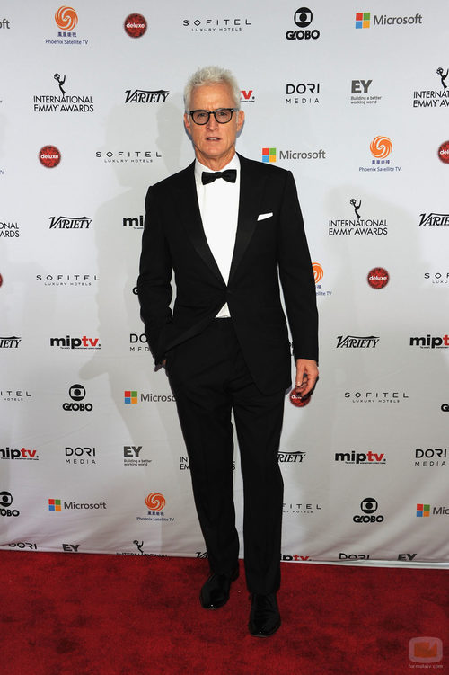 John Slattery en los Emmy Internacional 2014