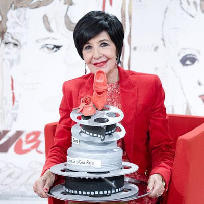 Concha Velasco celebra su cumpleaños en 'Cine de barrio' con una tarta