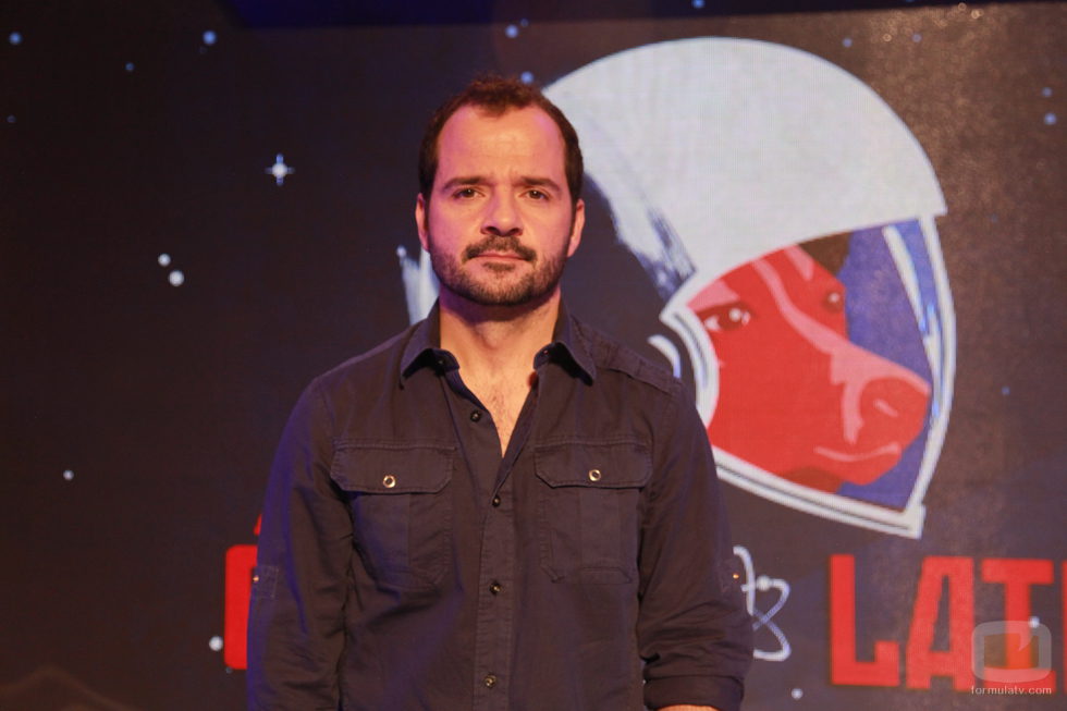 Ángel Martín presenta 'Órbita Laika'