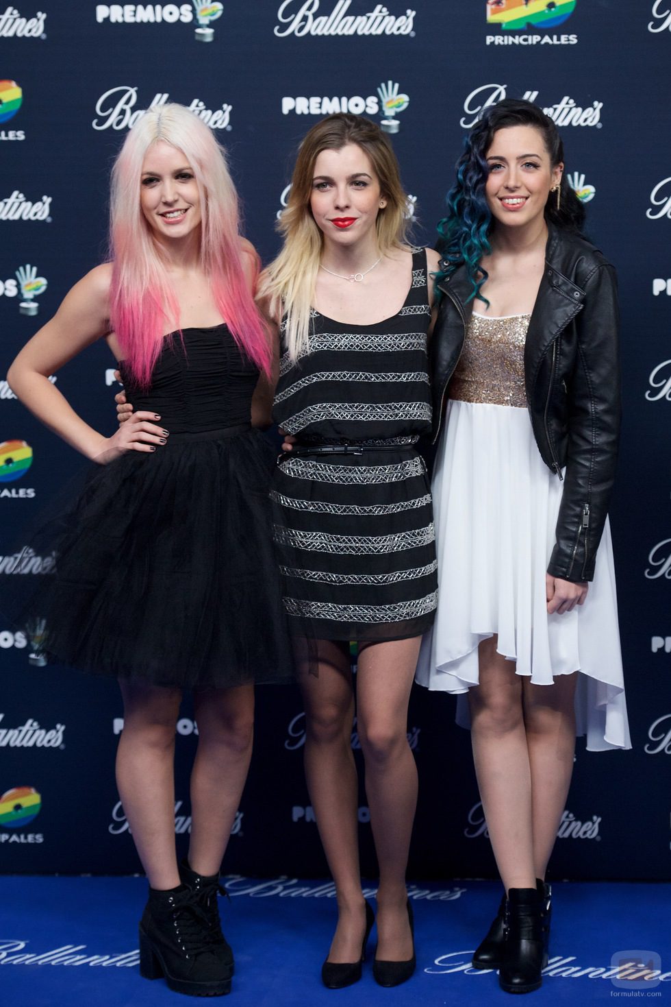 Sweet California en el photocall de los Premios 40 Principales 2014