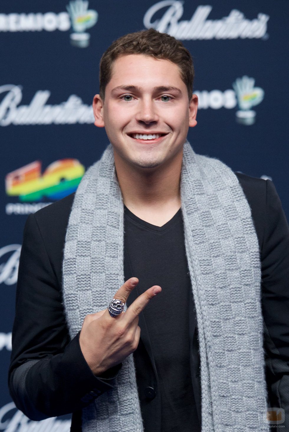 Cris Cab en el photocall de los Premios 40 Principales 2014
