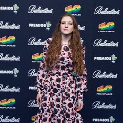 Birdy en el photocall de los Premios 40 Principales 2014 