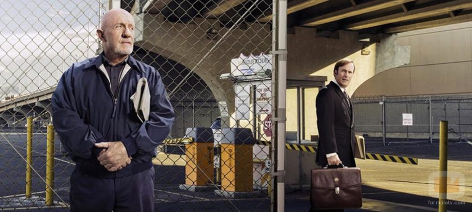 Jonathan Banks y Bob Odenkirk en una imagen promocional de 'Better Call Saul'