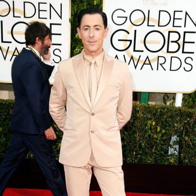 Alan Cumming en los Globos de Oro 2015