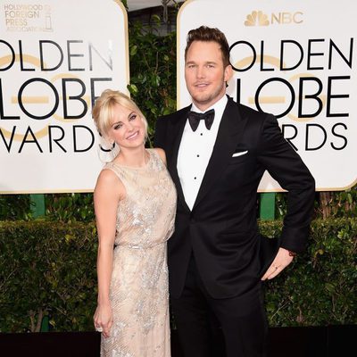 Anna Faris y Chris Pratt en los Globos de Oro 2015