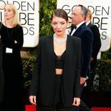 Lorde en la alfombra roja de los Globos de Oro 2015
