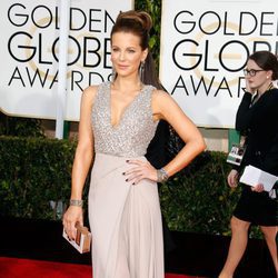 Kate Beckinsale en la alfombra roja de los Globos de Oro 2015