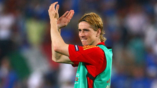 Fernando Torres celebra la semifinal de España