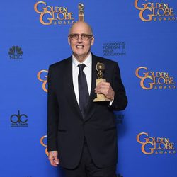 Jeffrey Tambor galardonado como mejor actor de serie o comedia musical en los Globos de Oro 2015