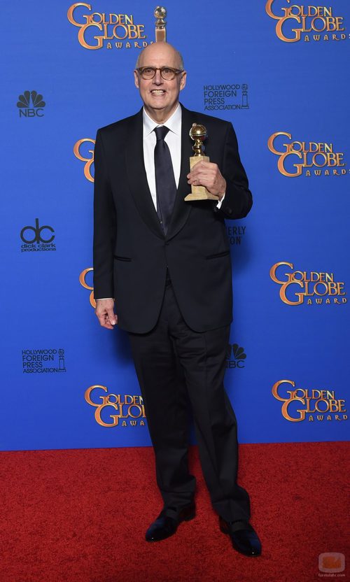 Jeffrey Tambor galardonado como mejor actor de serie o comedia musical en los Globos de Oro 2015