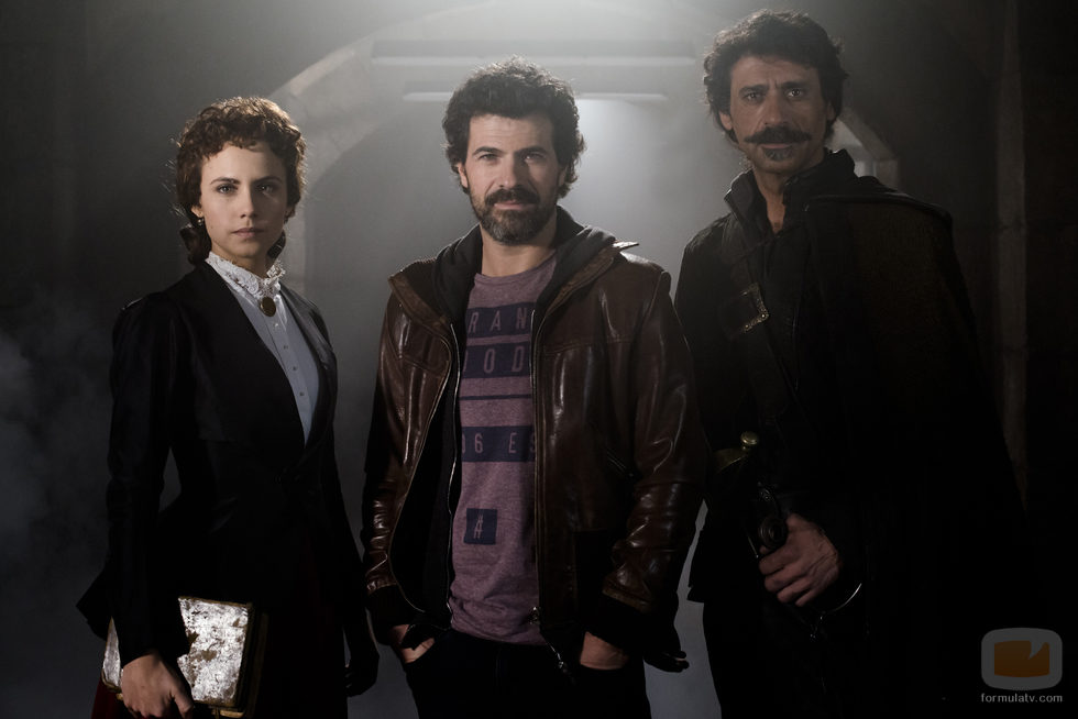 Aura Garrido, Rodolfo Sancho y Nacho Fresneda en 'El ministerio del tiempo'