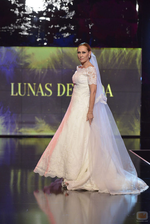 Rosa Benito, vestida de novia en la 'Sálvame Fashion Week'