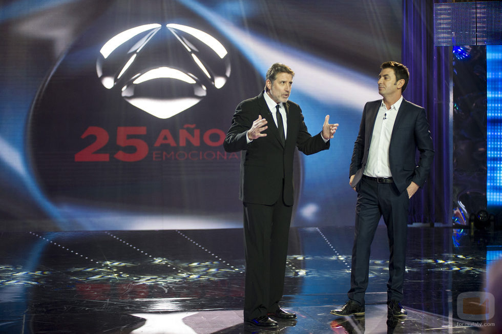 Emilio Aragón junto a Arturo Valls