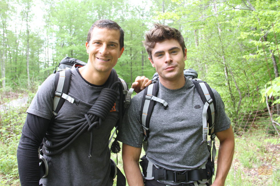 Bear Grylls junto a Zac Efron